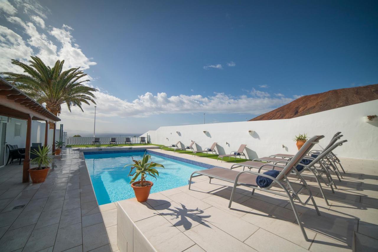 Stunning Sea View Villa With 6 Bedrooms & Heated Pool - Villa Renaissance بلايا بلانكا المظهر الخارجي الصورة